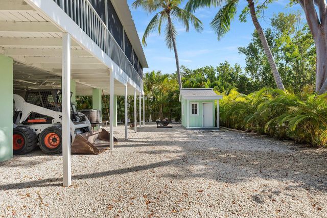 878 La Paloma Road, Key Largo, FL 33037