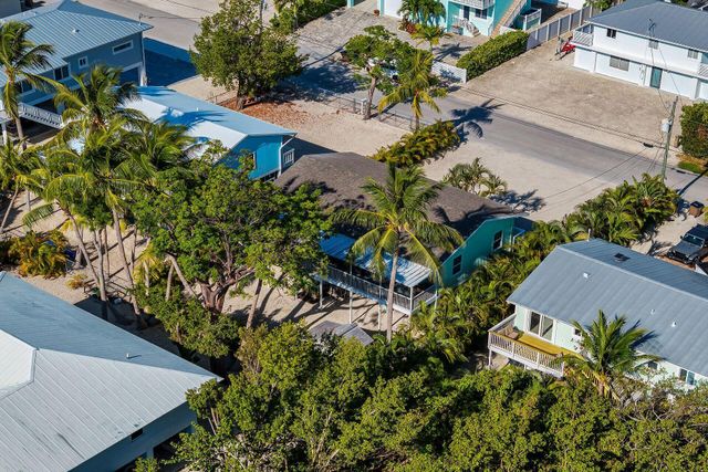 878 La Paloma Road, Key Largo, FL 33037