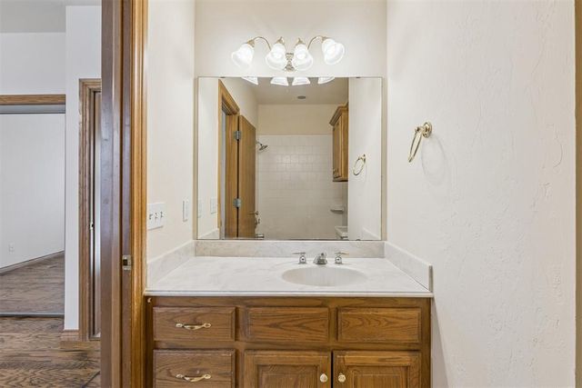 1005 Bentbrook Place, Norman, OK 73072