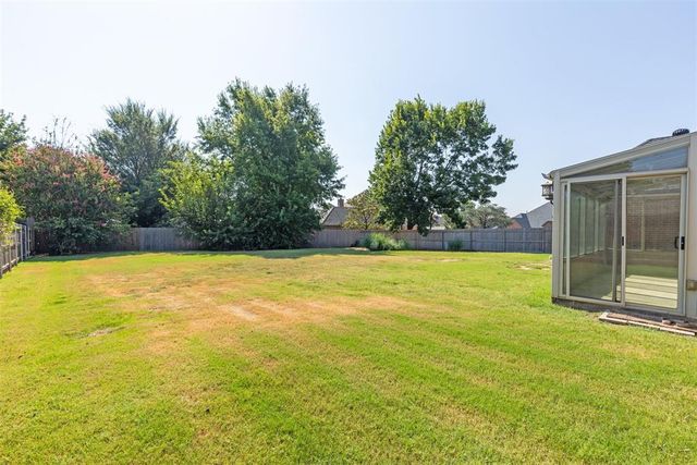 1005 Bentbrook Place, Norman, OK 73072