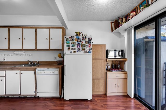 10836 NW 30th Pl 354, Sunrise, FL 33322