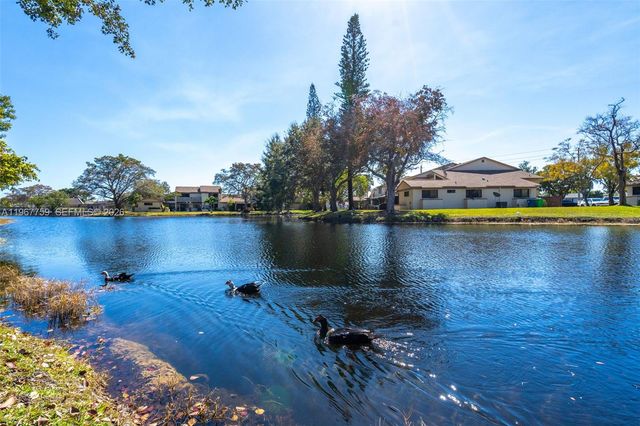 10836 NW 30th Pl 354, Sunrise, FL 33322