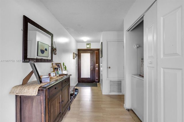 10836 NW 30th Pl 354, Sunrise, FL 33322