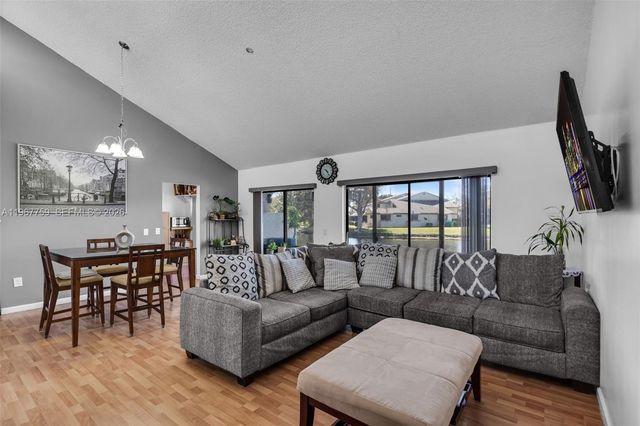 10836 NW 30th Pl 354, Sunrise, FL 33322