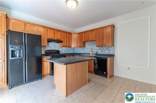 8376 Scenic View Drive, Upper Macungie Twp, PA 18031