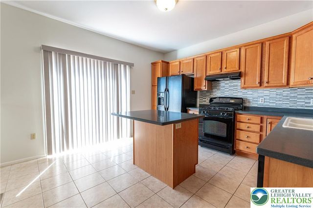 8376 Scenic View Drive, Upper Macungie Twp, PA 18031