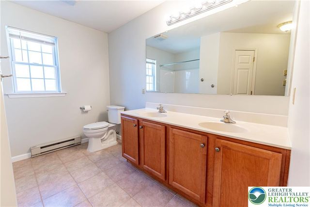 8376 Scenic View Drive, Upper Macungie Twp, PA 18031