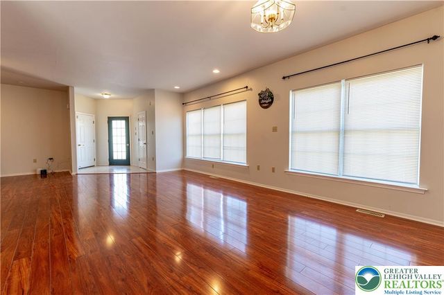 8376 Scenic View Drive, Upper Macungie Twp, PA 18031