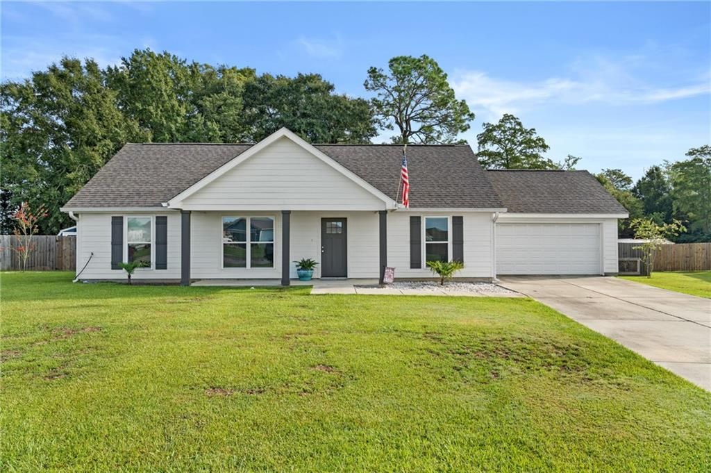 228 Lakefront Circle, Summerdale, AL 36580 — photo 2