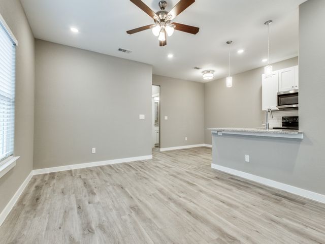 3207 Karen Street, Fort Worth, TX 76116