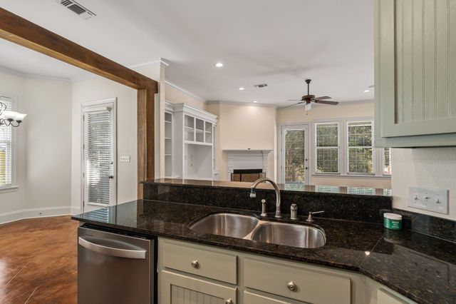 39 Robins Nest, Hattiesburg, MS 39402