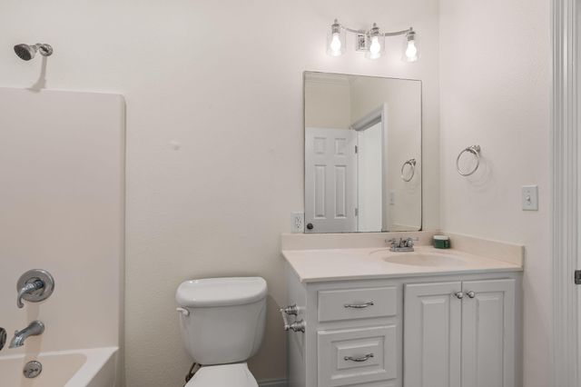 39 Robins Nest, Hattiesburg, MS 39402