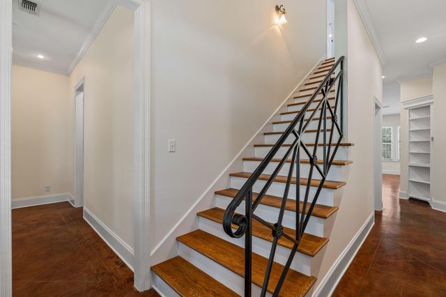 39 Robins Nest, Hattiesburg, MS 39402