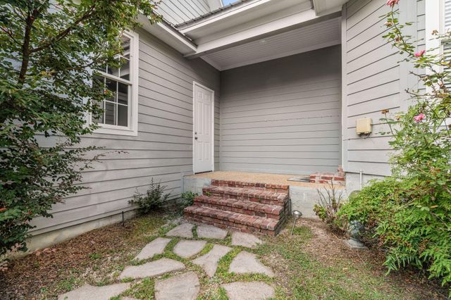 39 Robins Nest, Hattiesburg, MS 39402