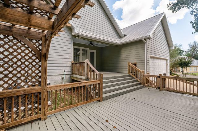 39 Robins Nest, Hattiesburg, MS 39402