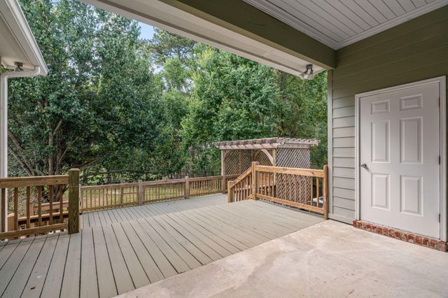 39 Robins Nest, Hattiesburg, MS 39402