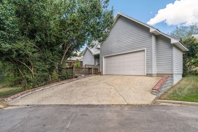 39 Robins Nest, Hattiesburg, MS 39402