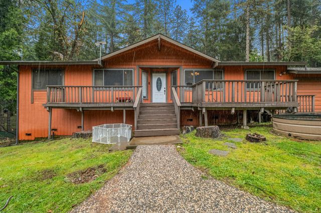 5571 Sierra Springs Dr, Pollock Pines, CA 95726