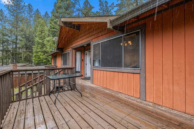 5571 Sierra Springs Dr, Pollock Pines, CA 95726