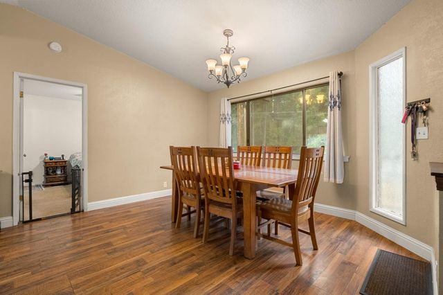 5571 Sierra Springs Dr, Pollock Pines, CA 95726