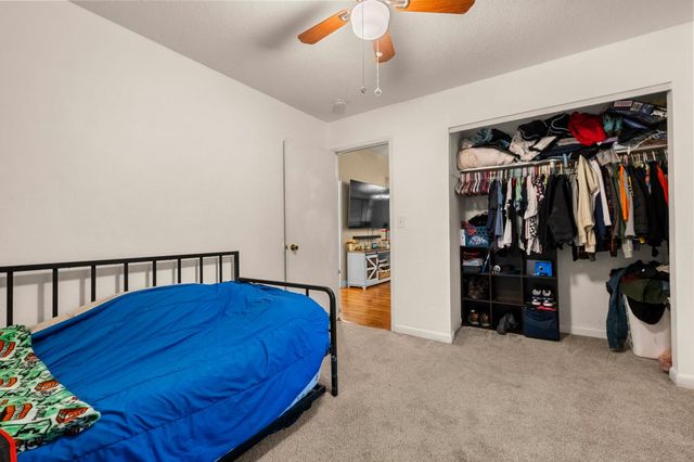 5571 Sierra Springs Dr, Pollock Pines, CA 95726