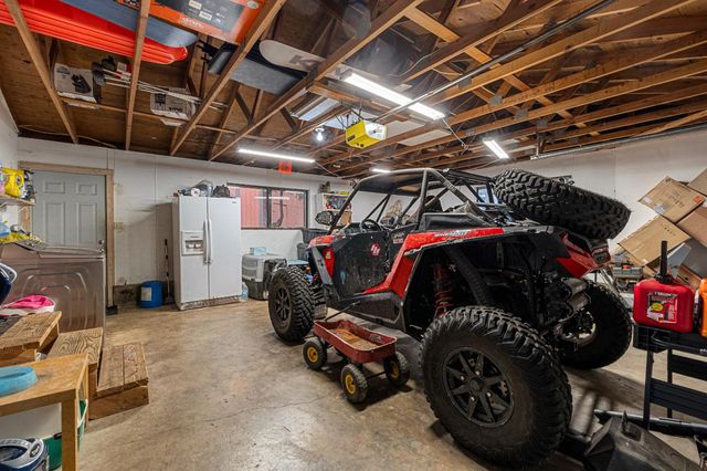 5571 Sierra Springs Dr, Pollock Pines, CA 95726