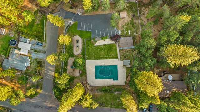 5571 Sierra Springs Dr, Pollock Pines, CA 95726