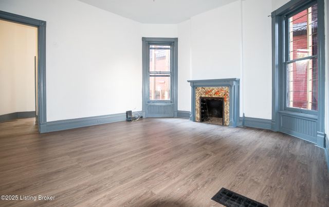 1219 S 2nd St 1, Louisville, KY 40203