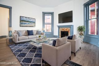 1219 S 2nd St 1, Louisville, KY 40203