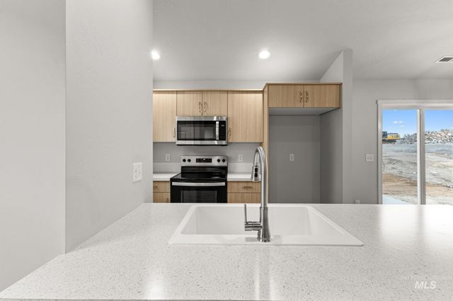 3042 W Taiban Creek Dr, Kuna, ID 83634