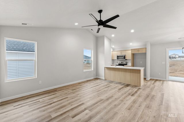 3042 W Taiban Creek Dr, Kuna, ID 83634