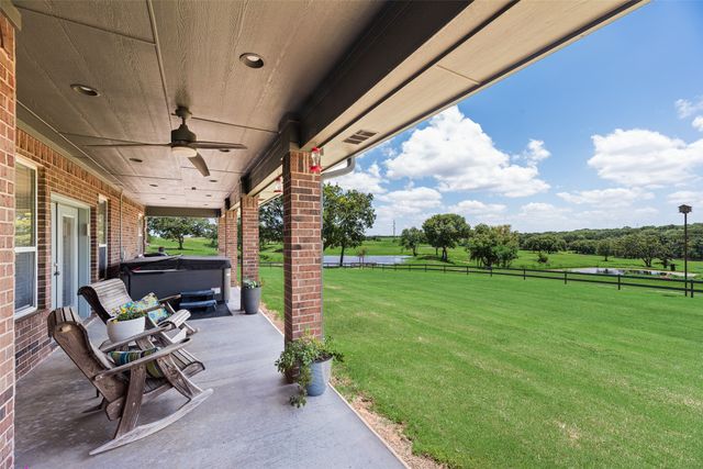 3188 Us-82, Bells, TX 75414