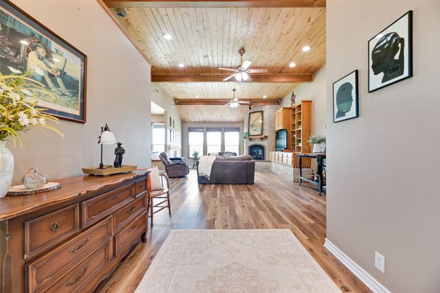 3188 Us-82, Bells, TX 75414