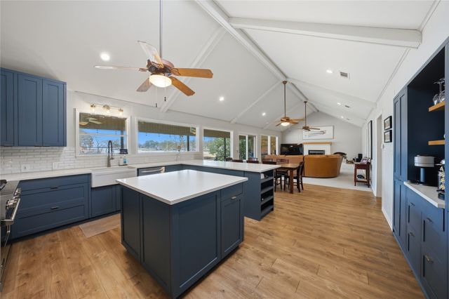 111 Ridgeoak Way, Tool, TX 75143