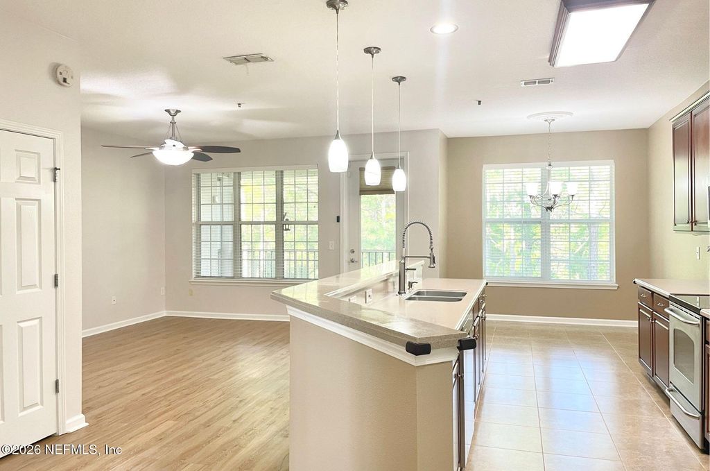 11251 CAMPFIELD Drive 3403, Jacksonville, FL 32256