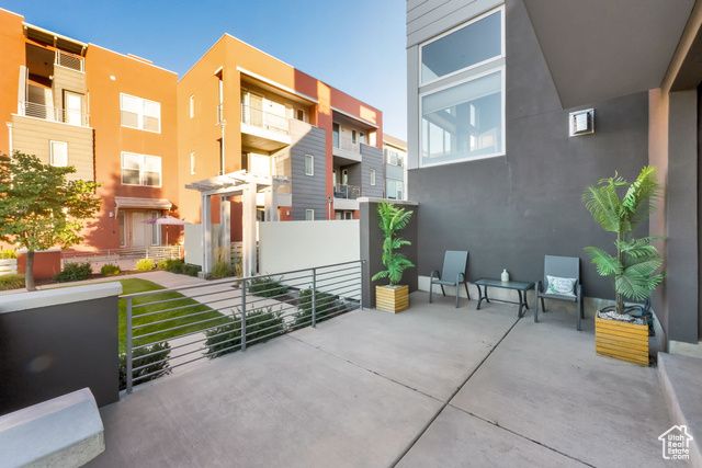 5069 W DAYBREAK PKWY, South Jordan, UT 84009