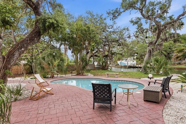 1232 NORTHPORT DRIVE, Sarasota, FL 34242