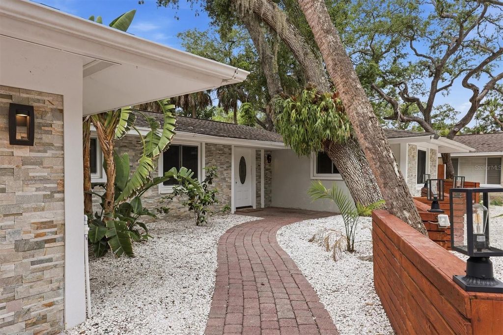 1232 NORTHPORT DRIVE, Sarasota, FL 34242
