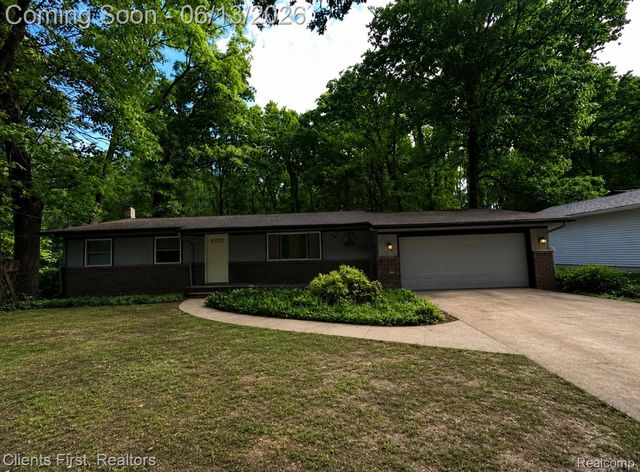 5844 Crandall Road, Howell, MI 48855