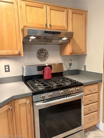 5844 Crandall Road, Howell, MI 48855