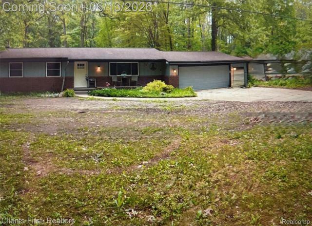 5844 Crandall Road, Howell, MI 48855