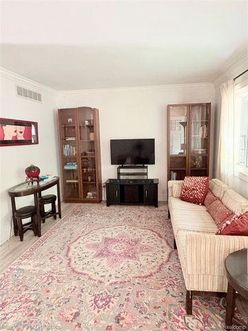 5844 Crandall Road, Howell, MI 48855