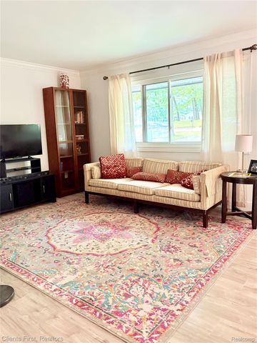 5844 Crandall Road, Howell, MI 48855