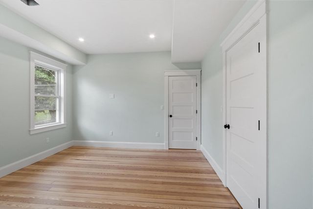 61 Warren St 2, Medford, MA 02155
