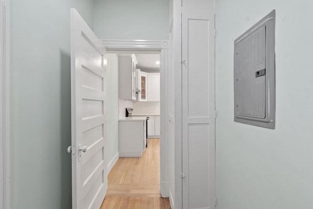 61 Warren St 2, Medford, MA 02155