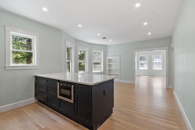 61 Warren St 2, Medford, MA 02155