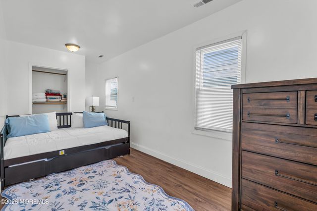 56 Highland Avenue, Keansburg, NJ 07734