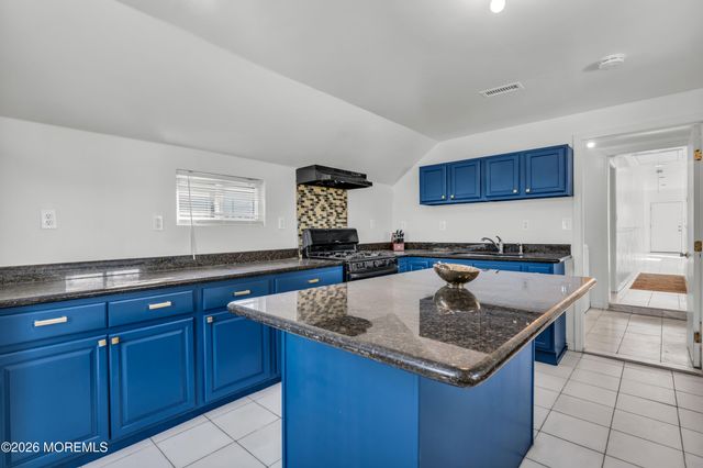 56 Highland Avenue, Keansburg, NJ 07734