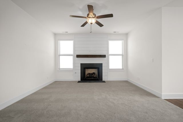 108 Barnwood Rd, Gallatin, TN 37066