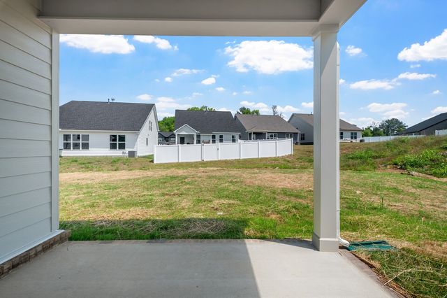 108 Barnwood Rd, Gallatin, TN 37066